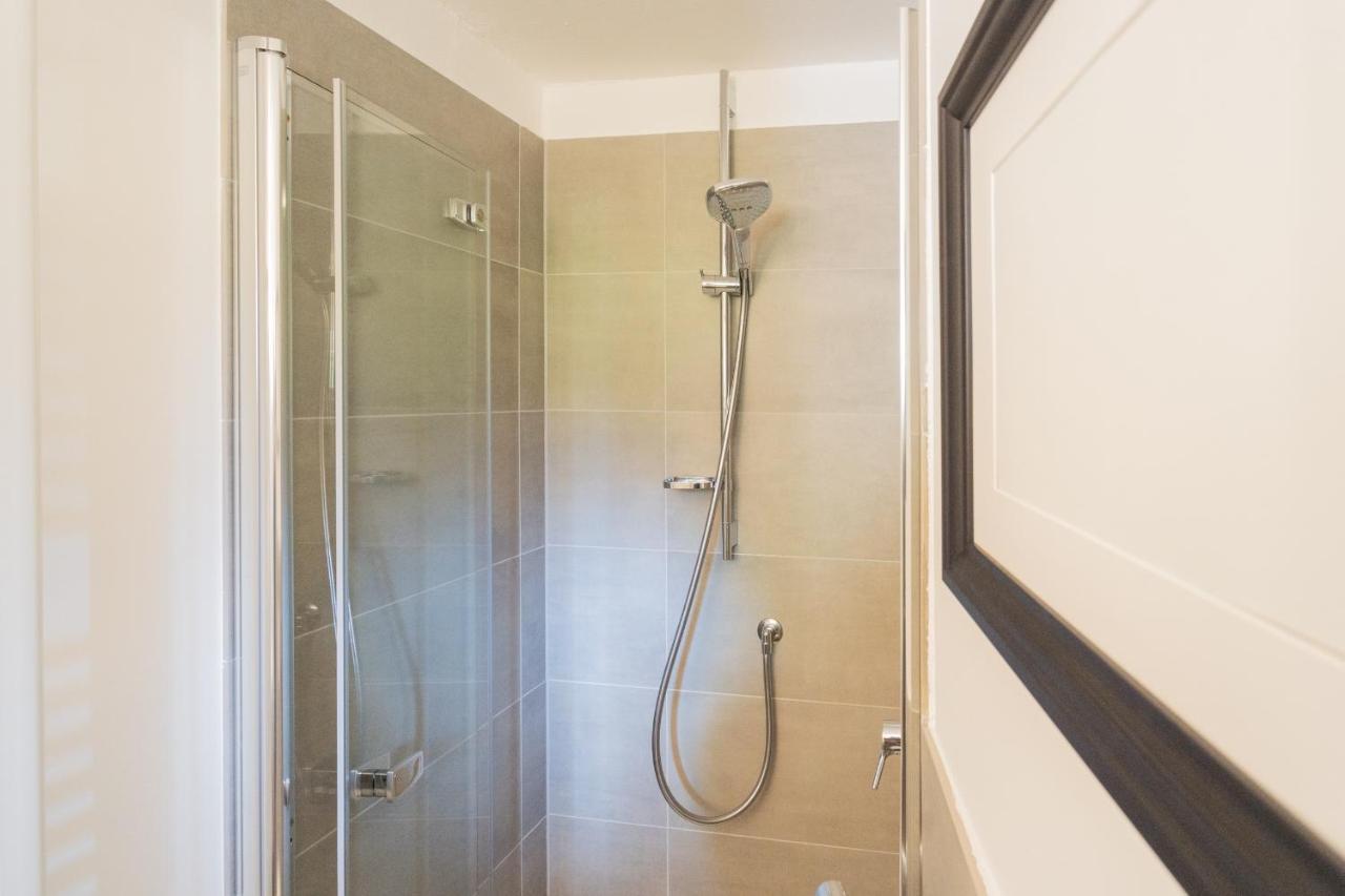 P Terrace - Lake View By Rent All Como Apartment Laglio Exterior photo